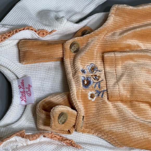 Orange and Cream Babygirl velour Outfit w/ Hat ruffle & lace detail. No flaws - Picture 4 of 11